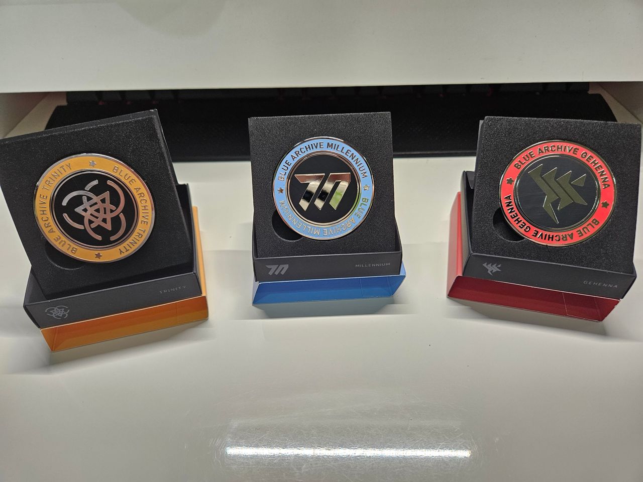 메탈코인 구매참고용 사진(트리니티,밀레니엄,게헨나) - 블루 아카이브 채널