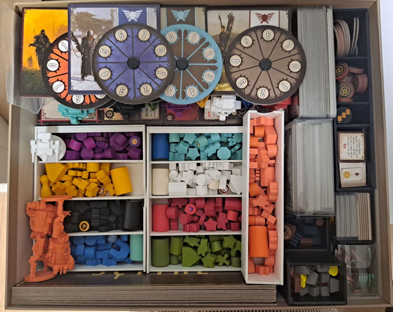 확장들 본판 박스에 원박 가능성이 보였음 - 보드게임 채널